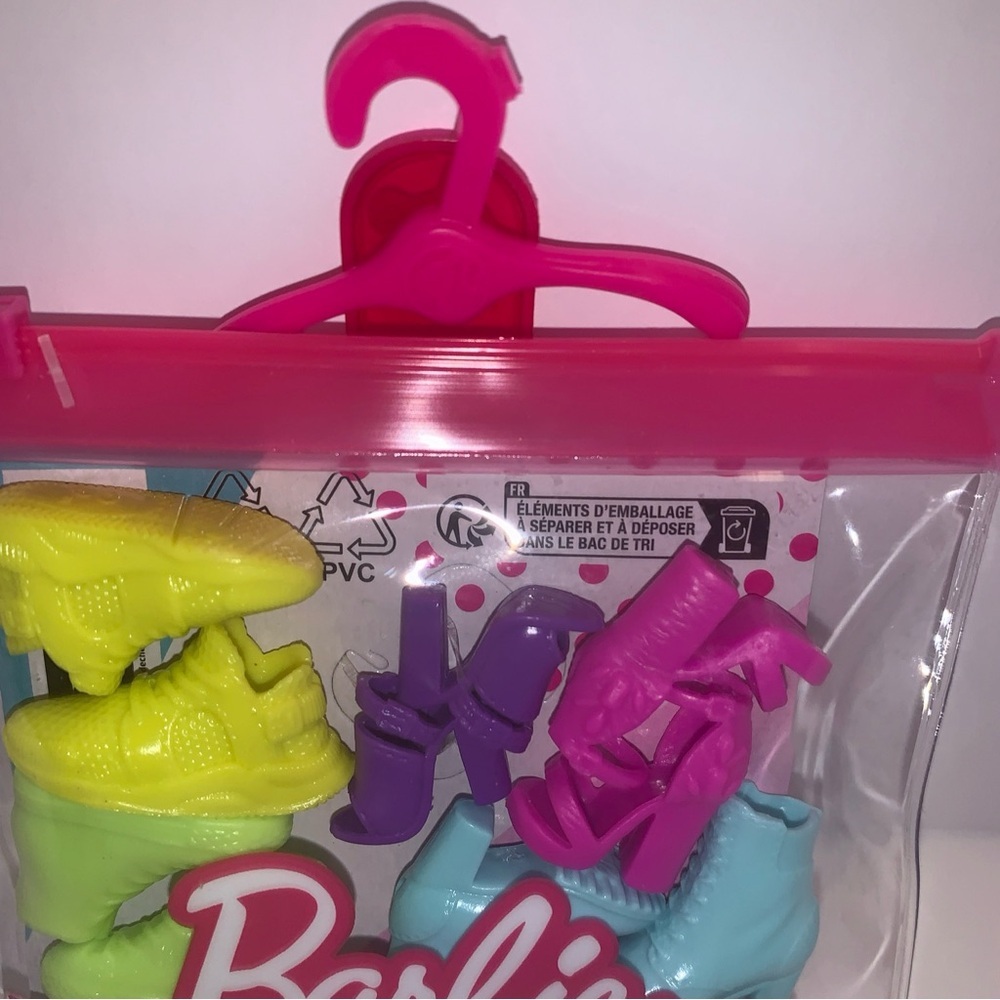 Mattel Barbie Fashion Clothes Or Accessories Ken Or Barbie Brand New You Choose - Picture 3 of 13